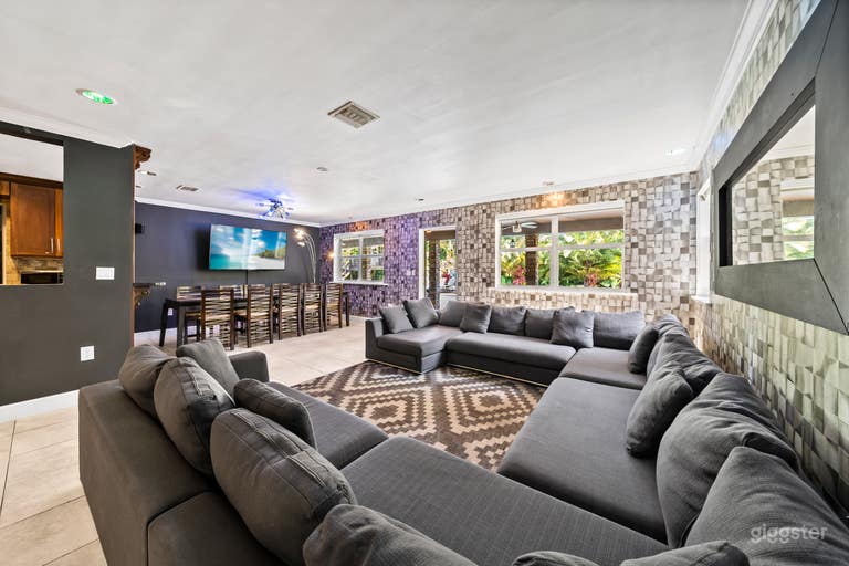  SERENE OASIS OF LUXURY: VILLA BLOCKCHAIN 