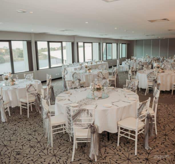 Sophisticated Stradbroke Island Room with View Photo 3