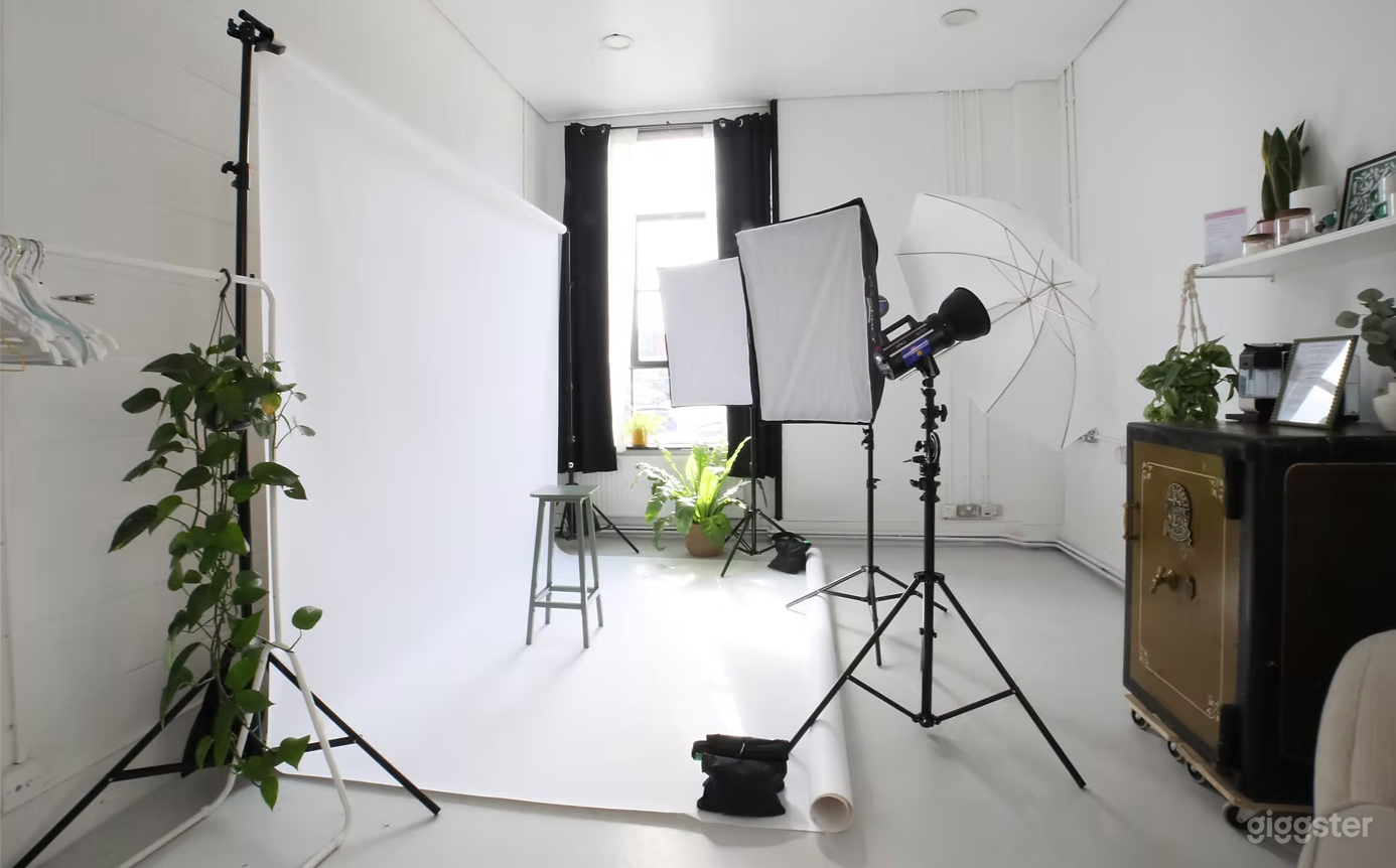 Studio 4 Bijou Room Photo 2