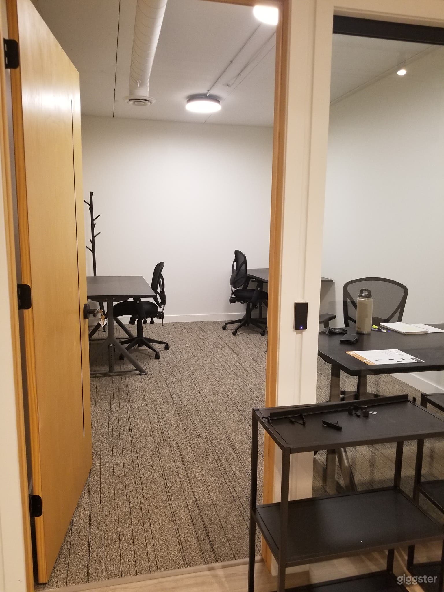 Drop-in Office Photo 3