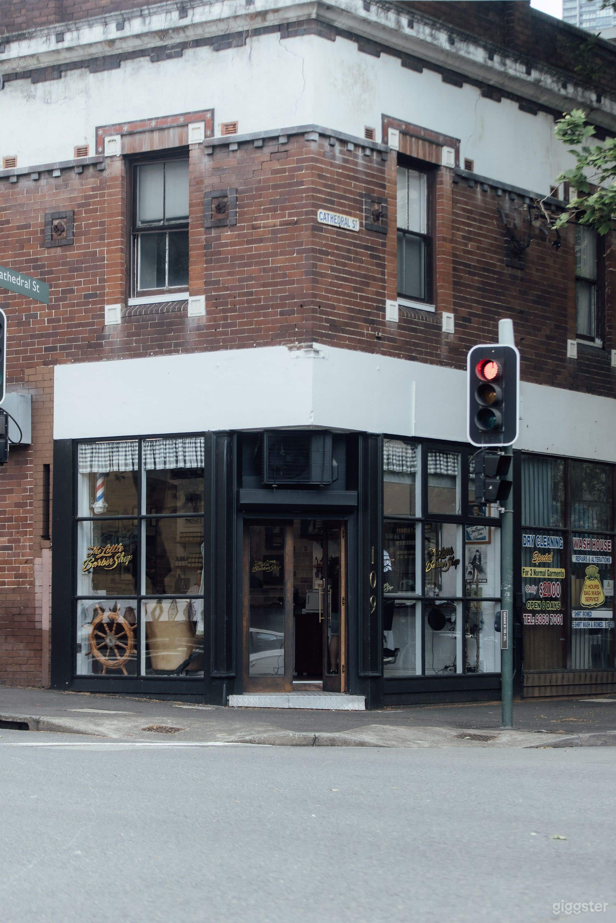 Classic Old School Barbershop Photo 4