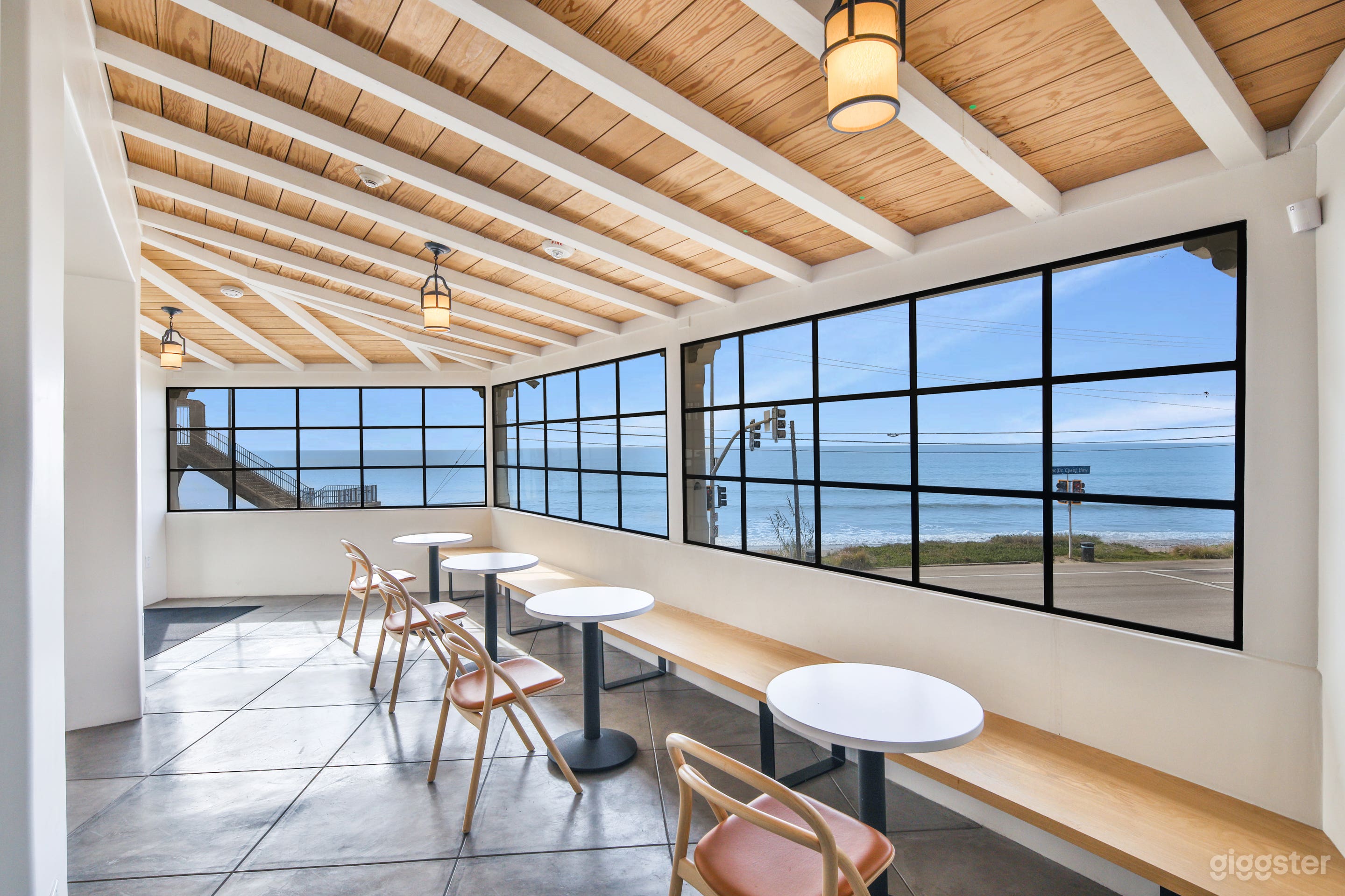 Historic Ocean Front Venue in Pacific Palisades Photo 4