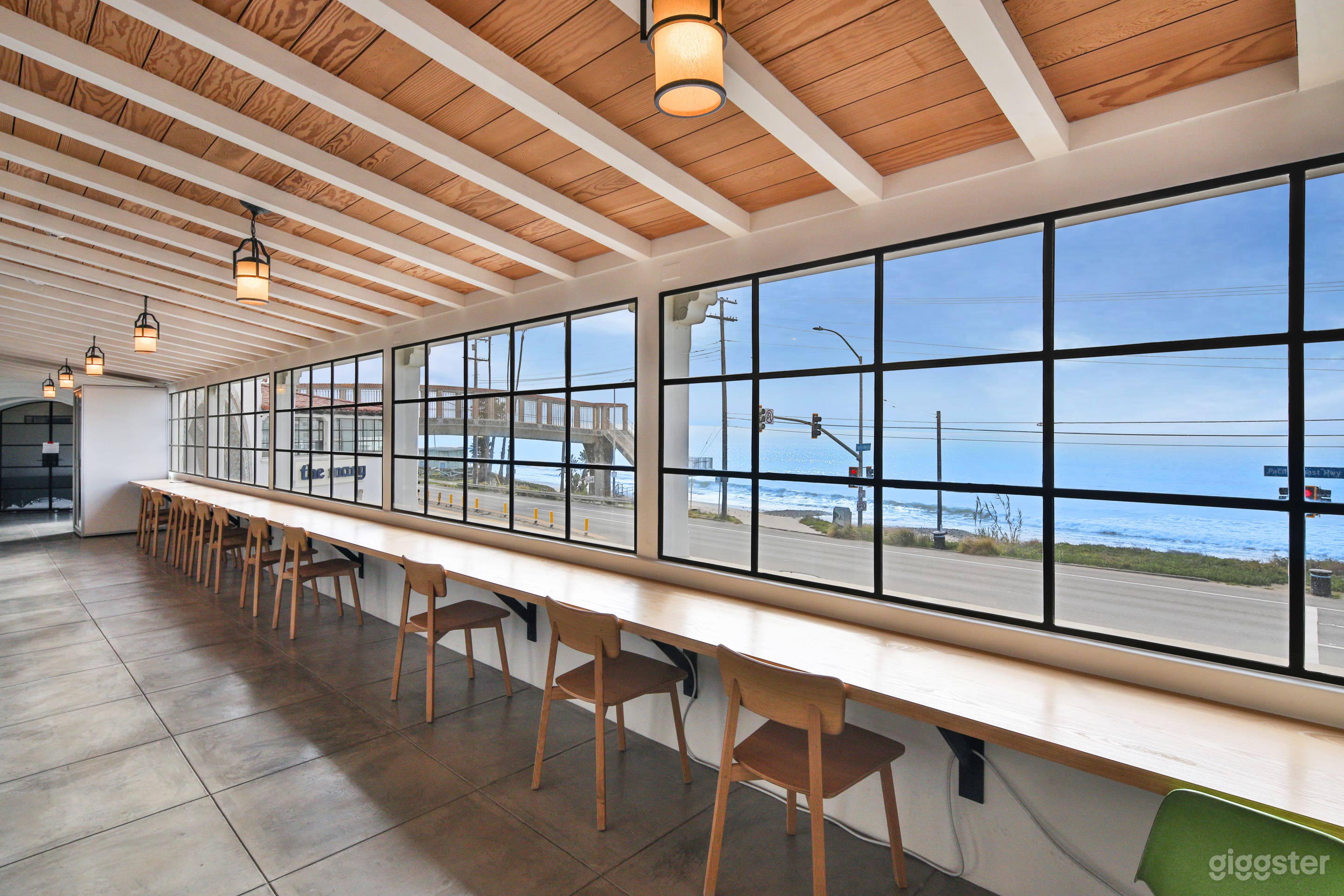 Historic Ocean Front Venue in Pacific Palisades Photo 3