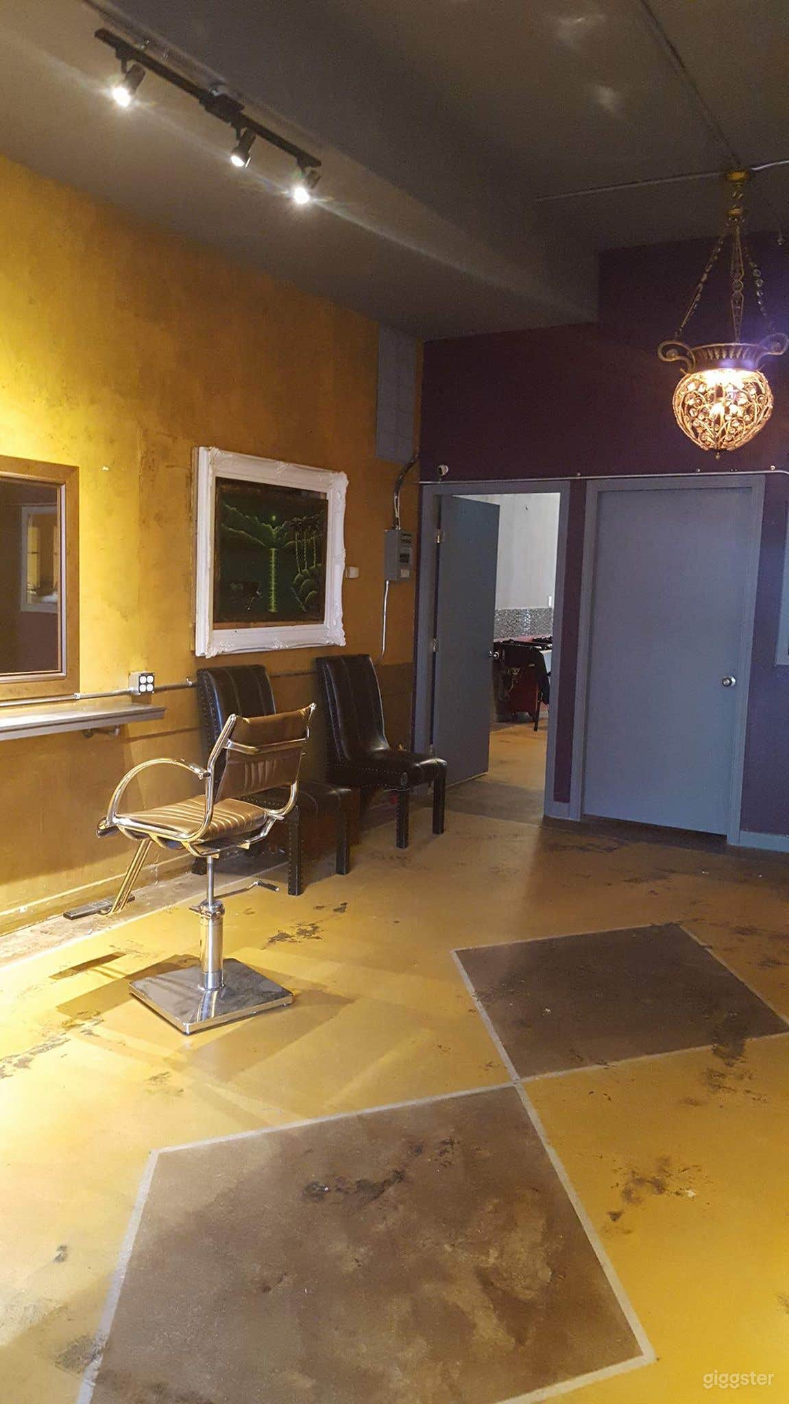 Boutique Salon And Art Gallery Photo 2