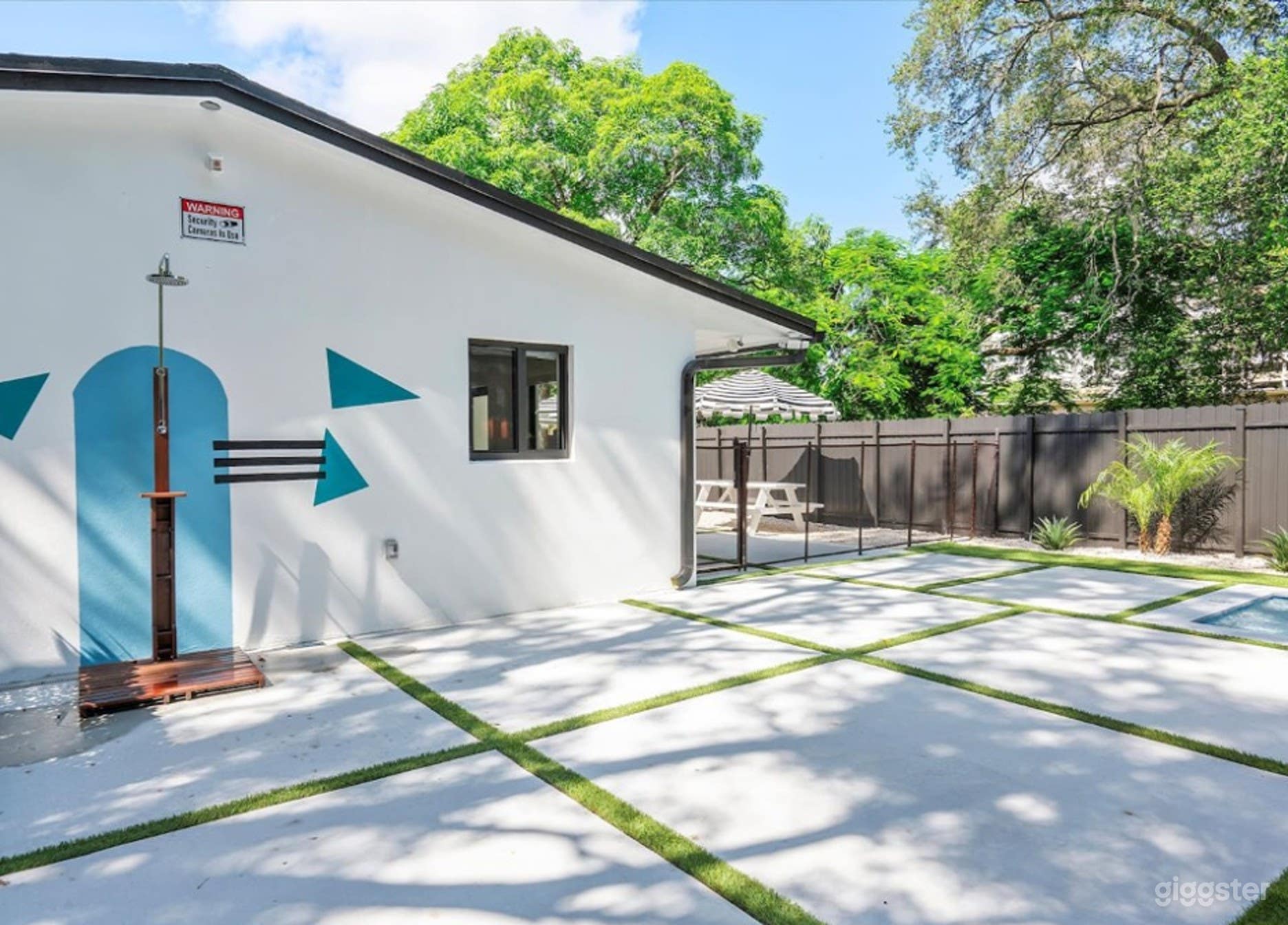 Hidden Gem Studio Photo 3