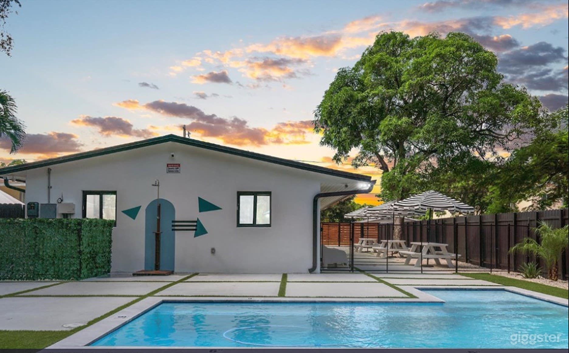 Hidden Gem Studio Photo 1