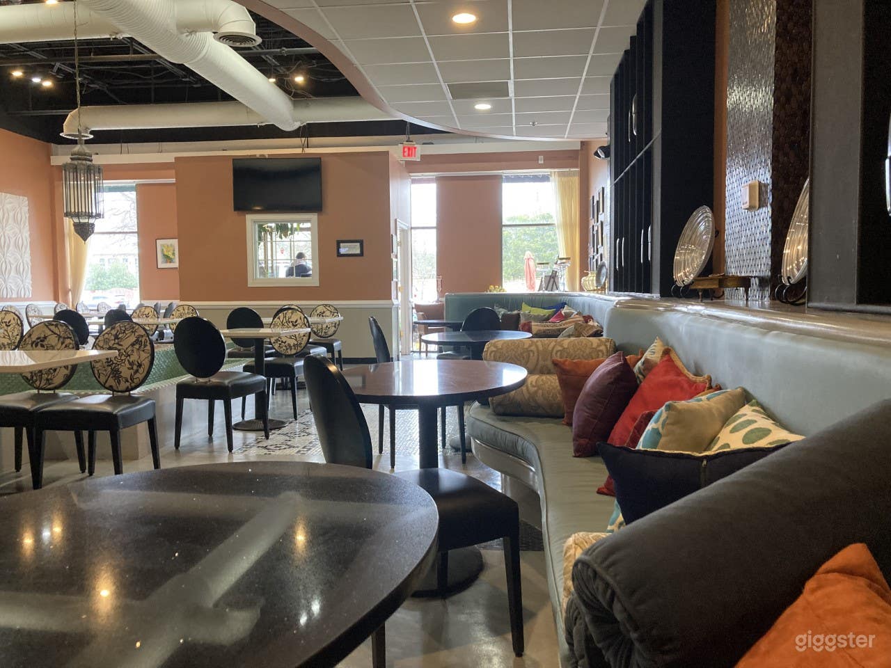 Comfy booths along the wall. Plenty seating. 