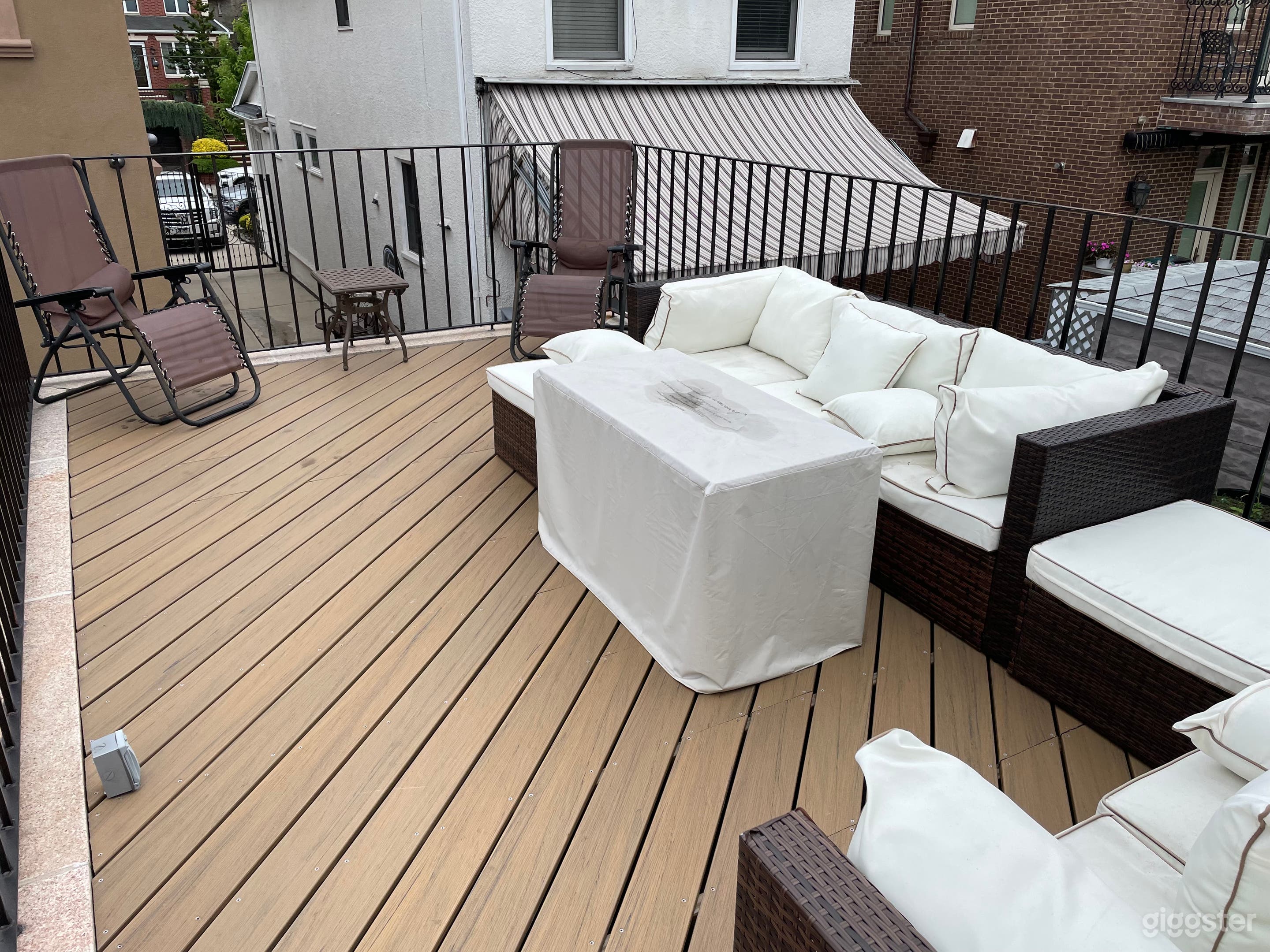 Backyard Urban Patio Photo 2