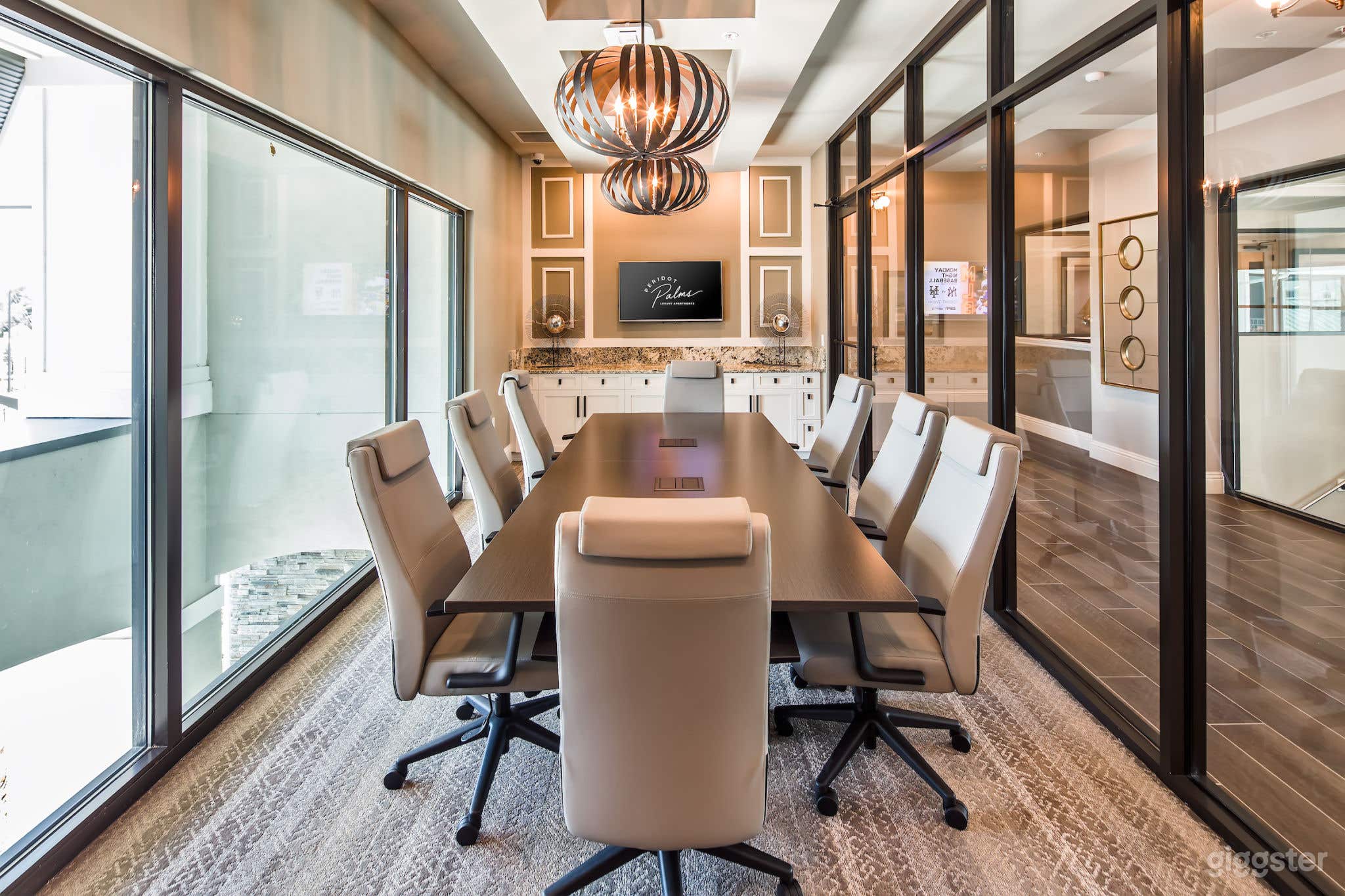 Bright, Modest Conference Room in St. Petersburg Photo 1