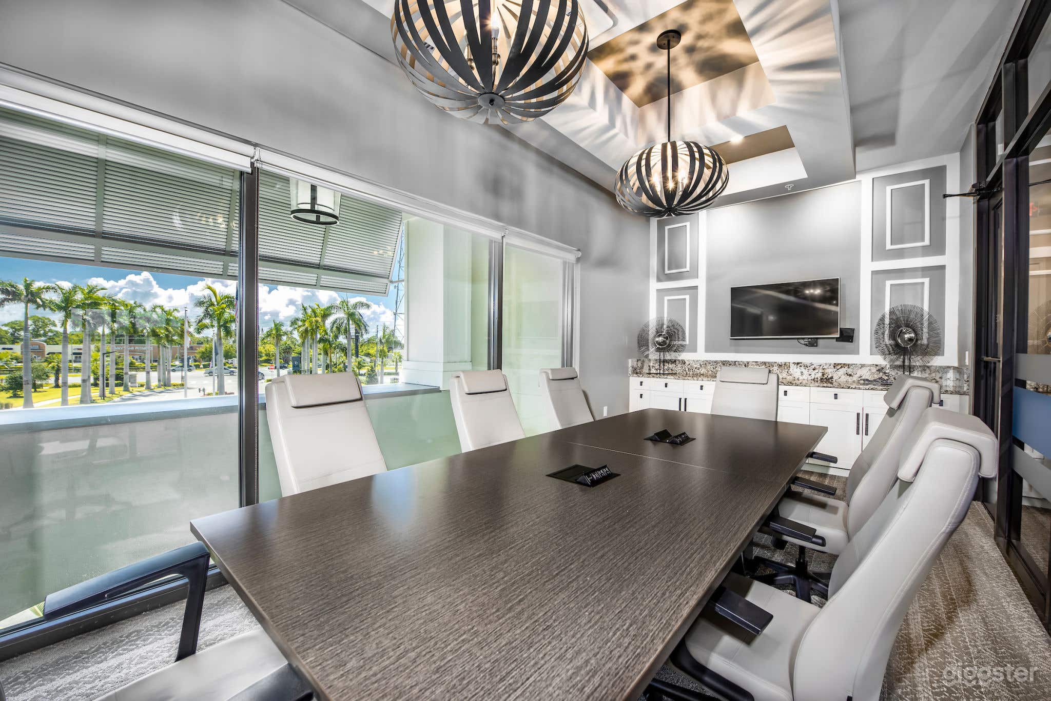 Bright, Modest Conference Room in St. Petersburg Photo 2