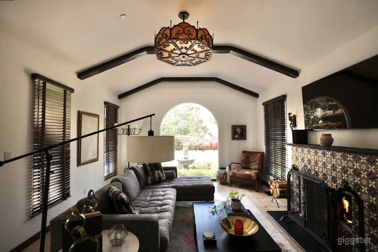 30s Spanish Revival in Toluca Lake Photo 2