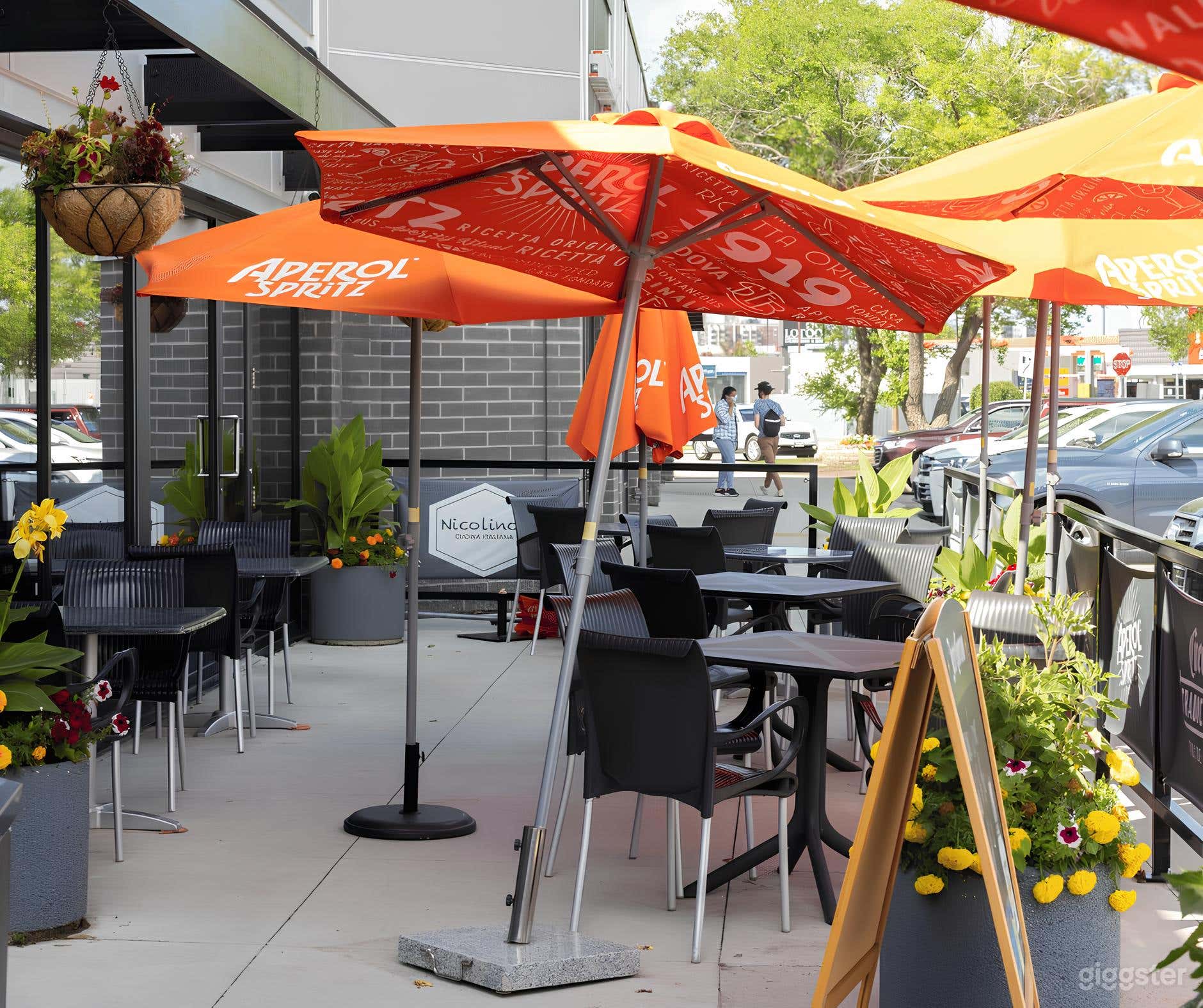 Bright Open-air Patio Photo 4