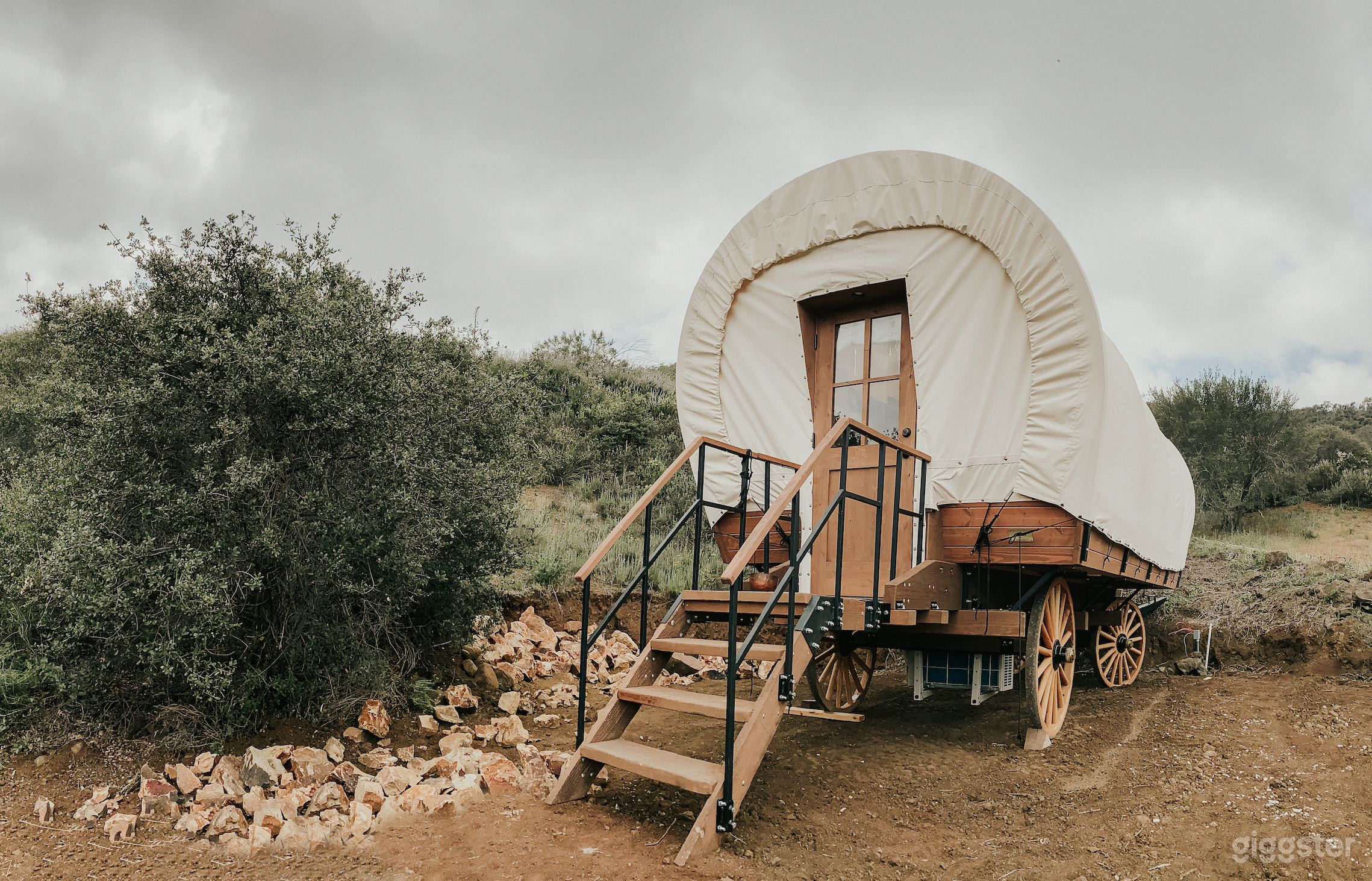 Pioneer Covered Wagon with outside FirePit. 