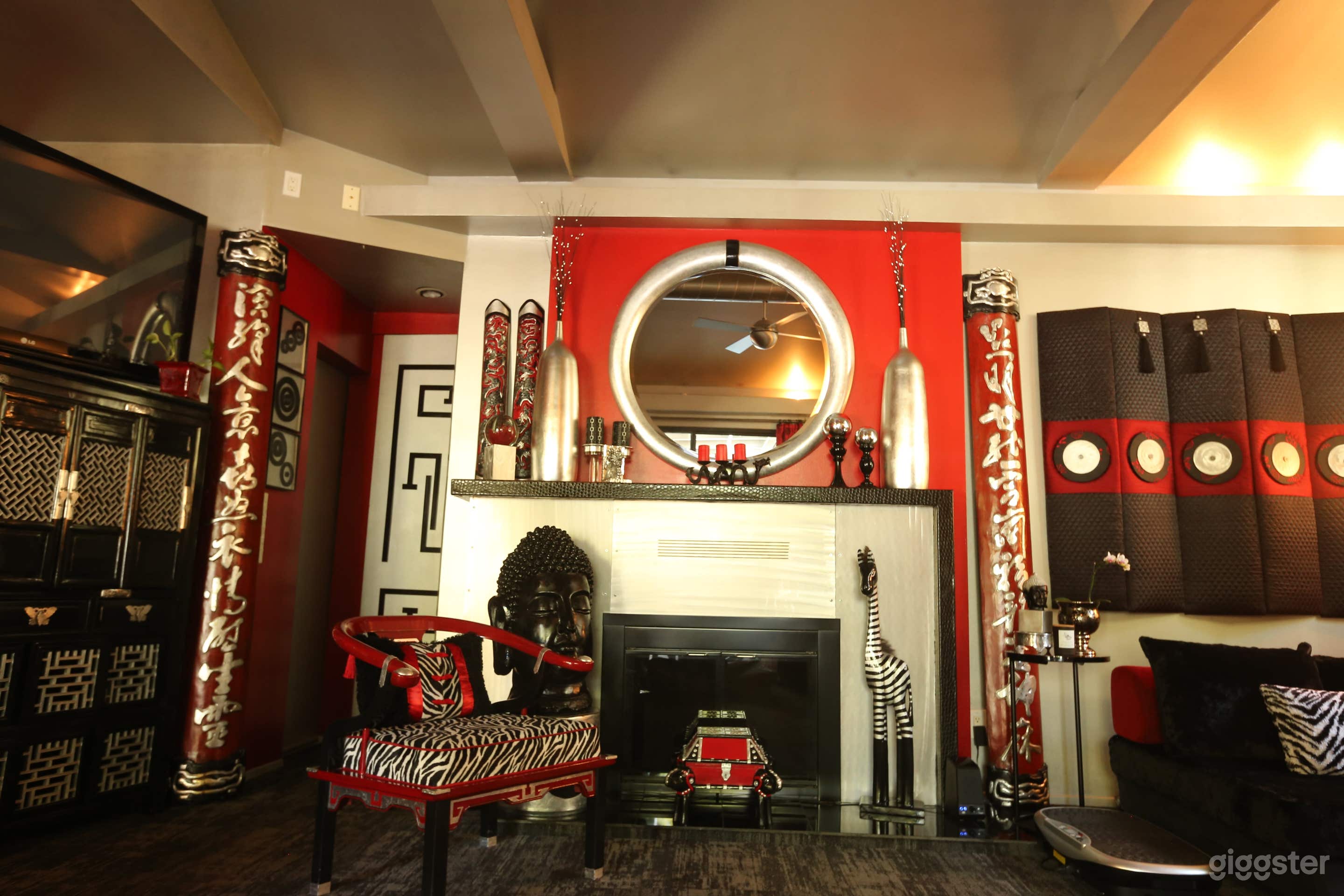 Red &amp; Silver Zen Shrine - Styled Luxury Home Photo 2