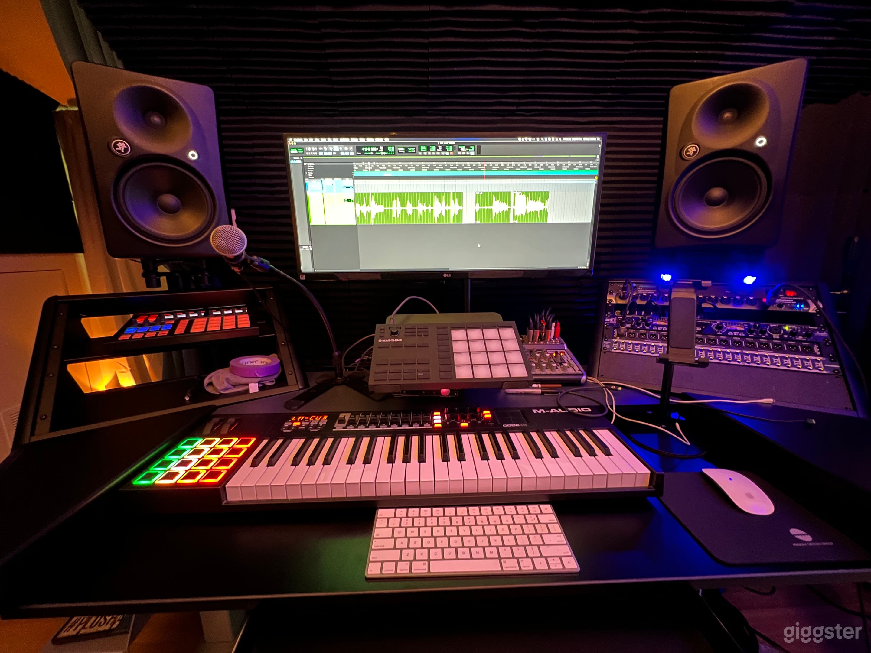 2-Story Bungalow Recording Studio Photo 2