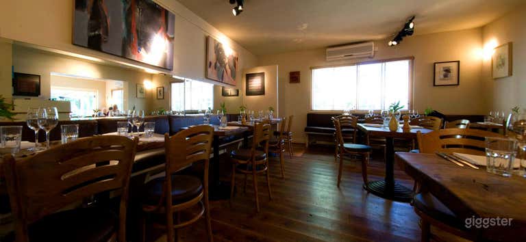  Indoor Restaurant and Pub for Functions 