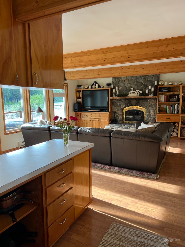  Sky Mountain House-Magestic River front views! In 