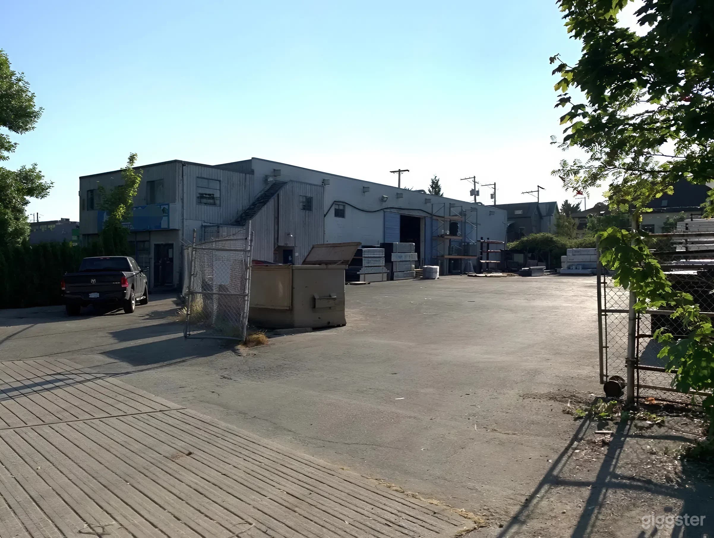 Modern Industrial Warehouse with Office & Fenced Yard Photo 3