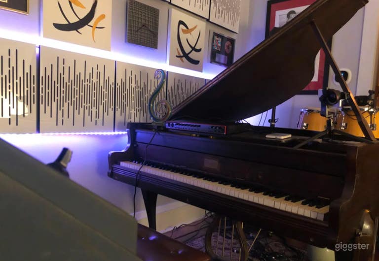  Professional Recording Studio/ Dolby Room 