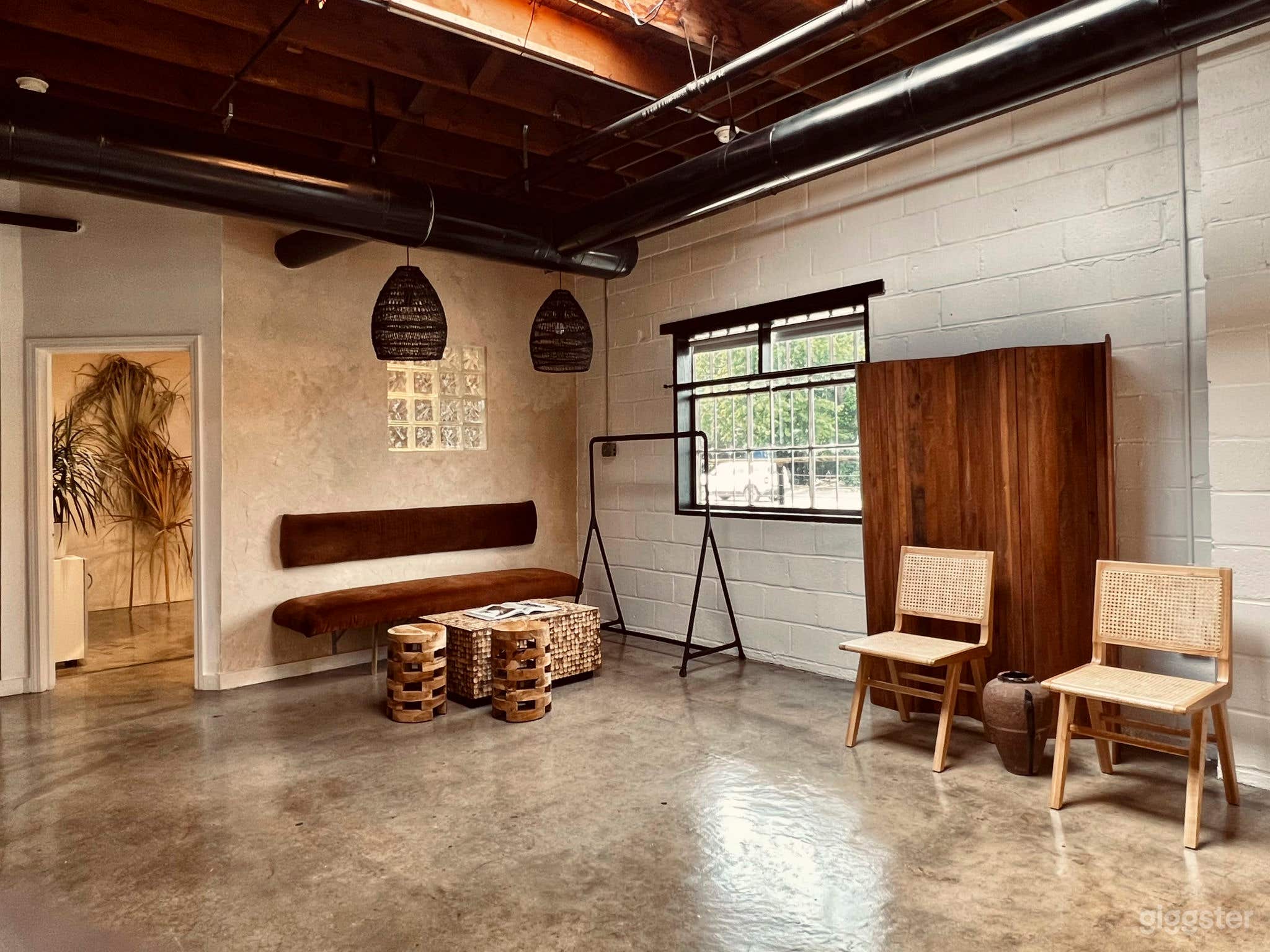 Photography Concept Studio Photo 1