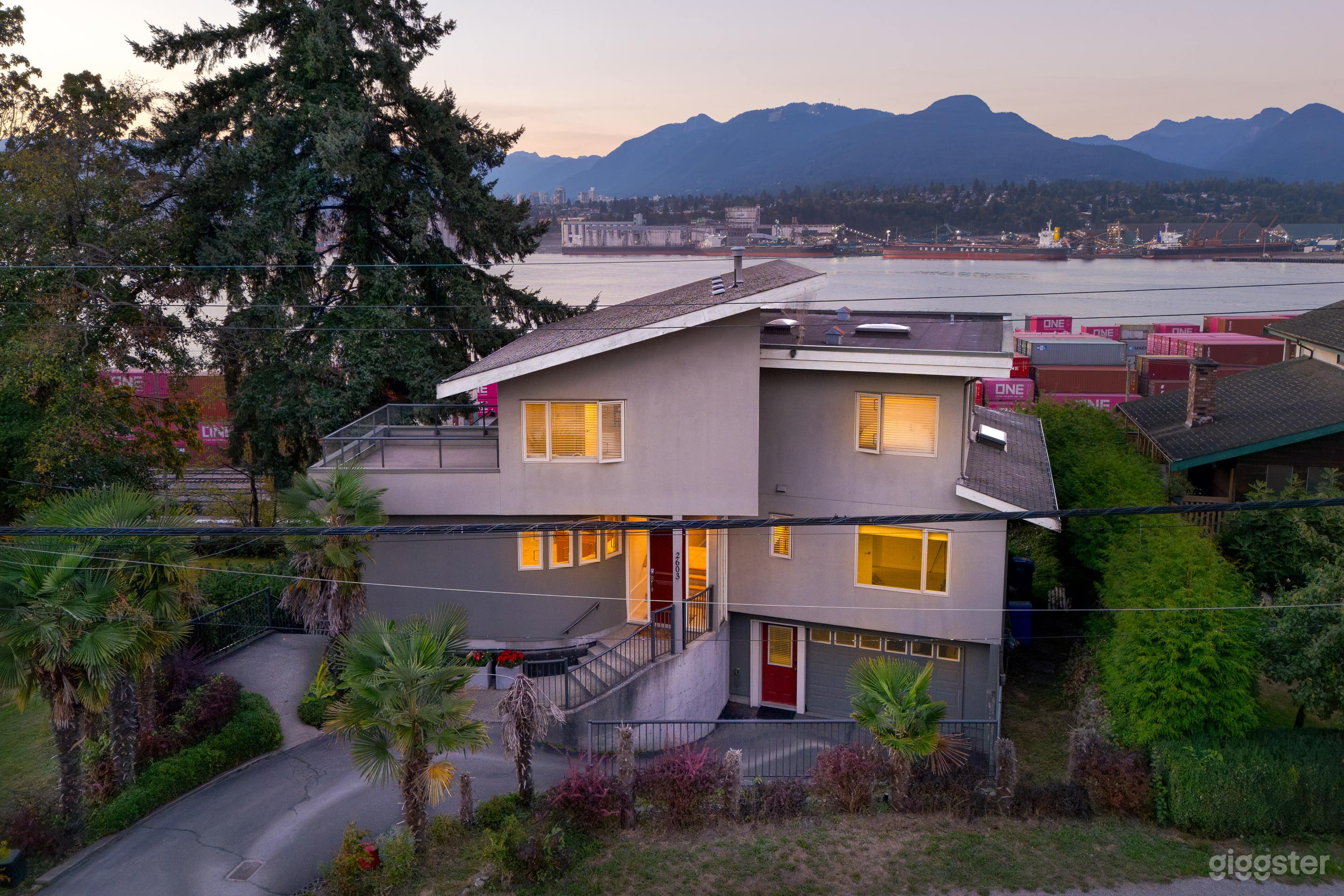 WATERFRONT HOME Photo 3