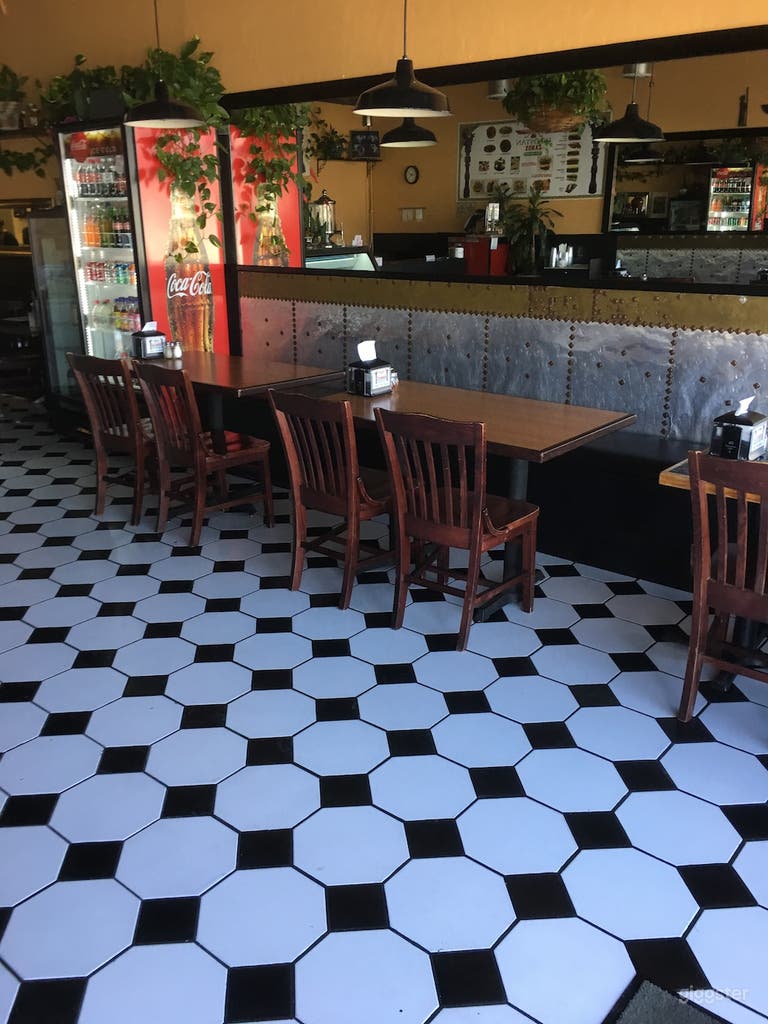  #7000 Diner/Cafe Woodland Hills 