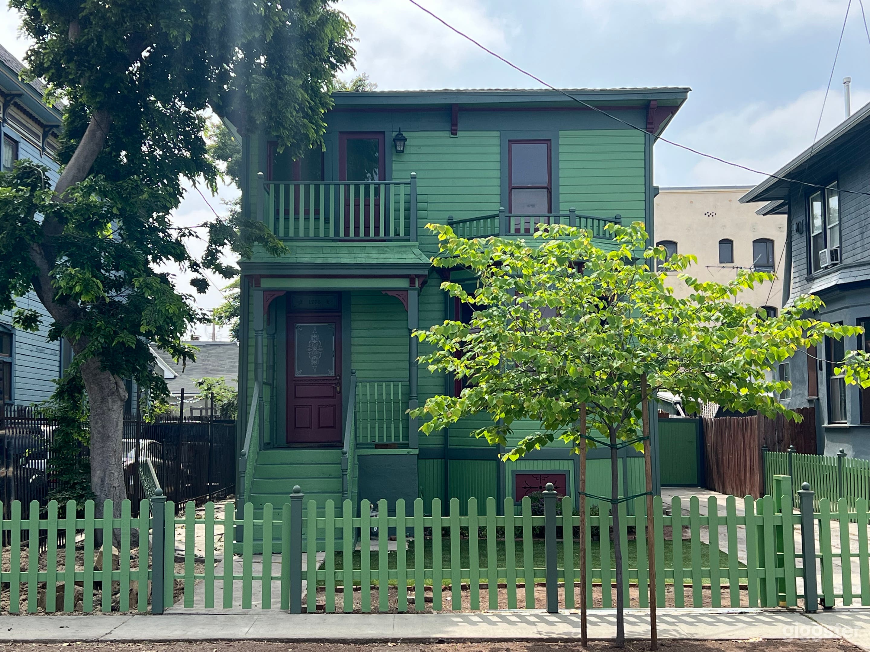 
Front of house mid-day