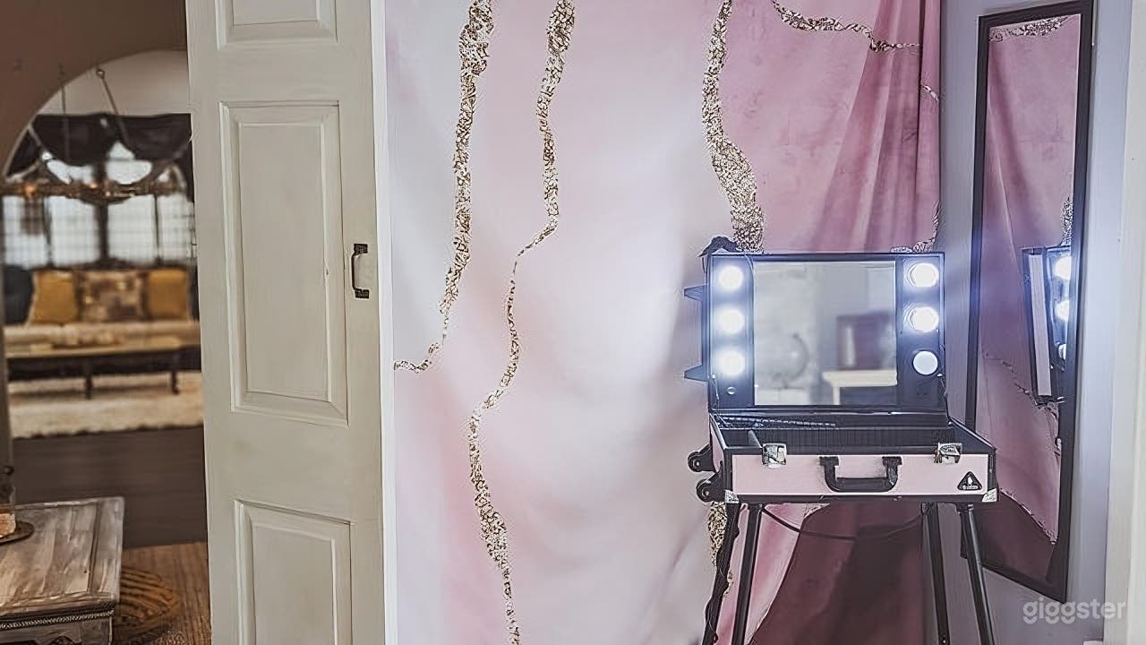 Boudoir Bedroom Photography Set Photo 3