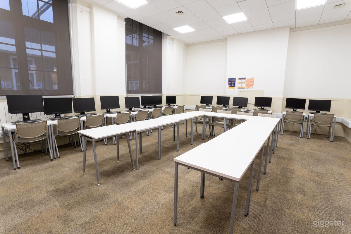 Computer Suite - Westminster  Photo 1