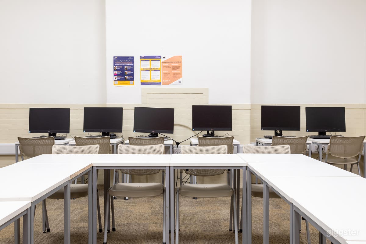 Computer Suite - Westminster  Photo 4