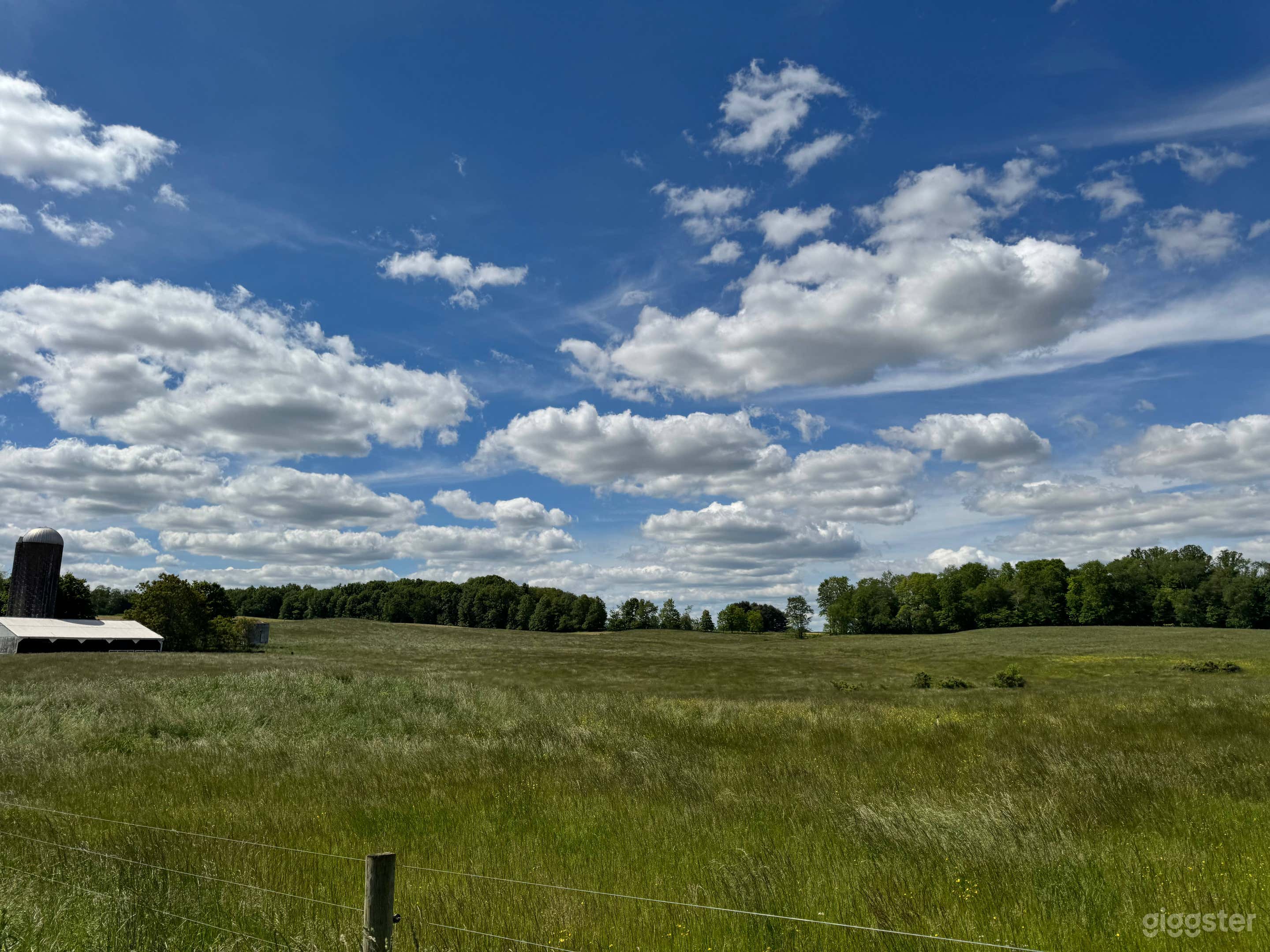 Classic Midwest Farmhouse on Private 140 Acres Photo 3