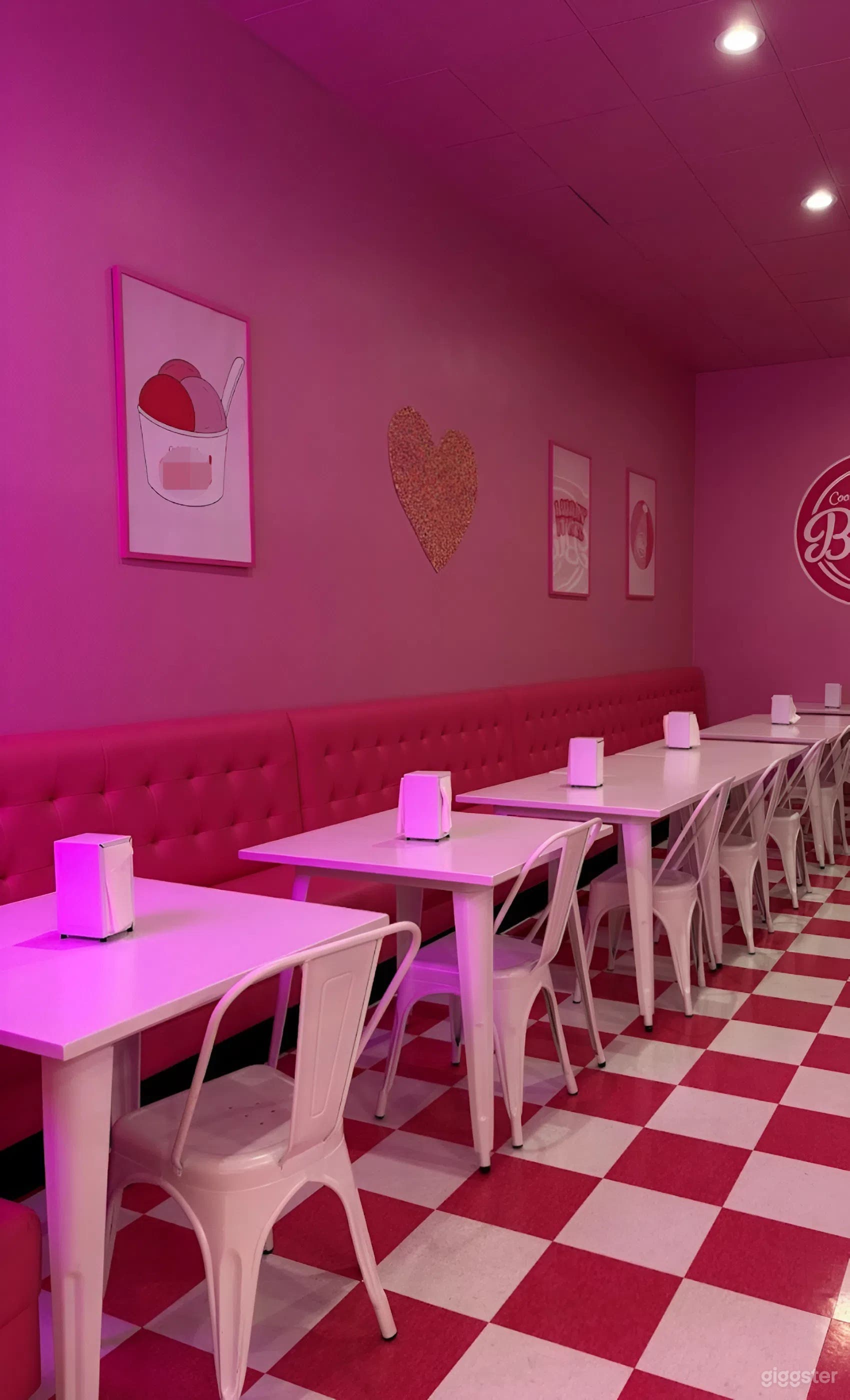 Fabulous Pink Venue for Parties and Pop-Ups Photo 3