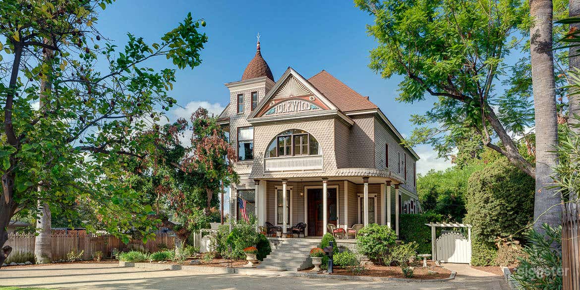 Elegant Queen Ann Victorian Home Photo 1