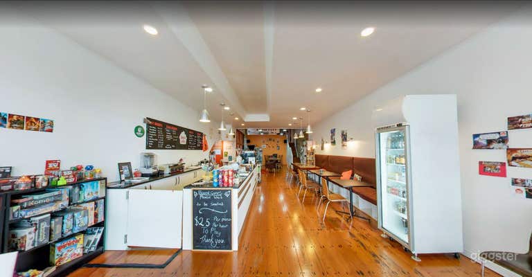  Chill and Fun Gaming Cafe in Auckland 