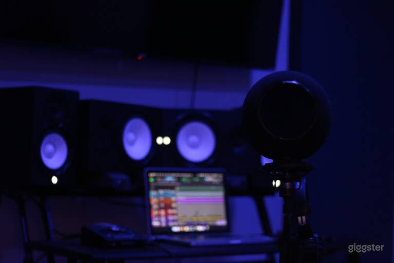  Estudio Multimedia Privado para Creativos 