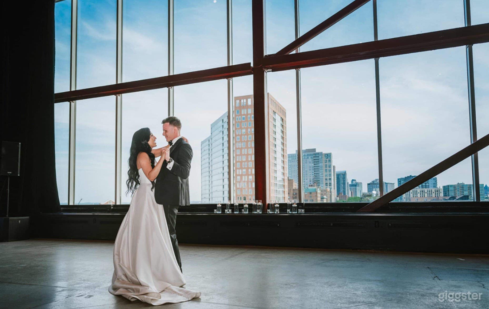 Open Concept Floor Plan Venue Photo 3