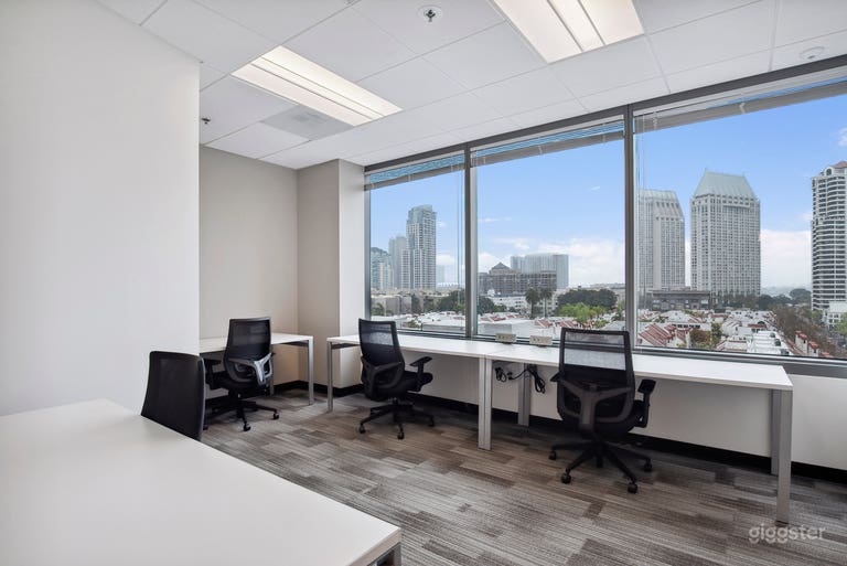  Entire Suite for 32 with Downtown 