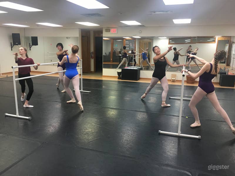 Classic and Contemporary Dance Studio Photo 1