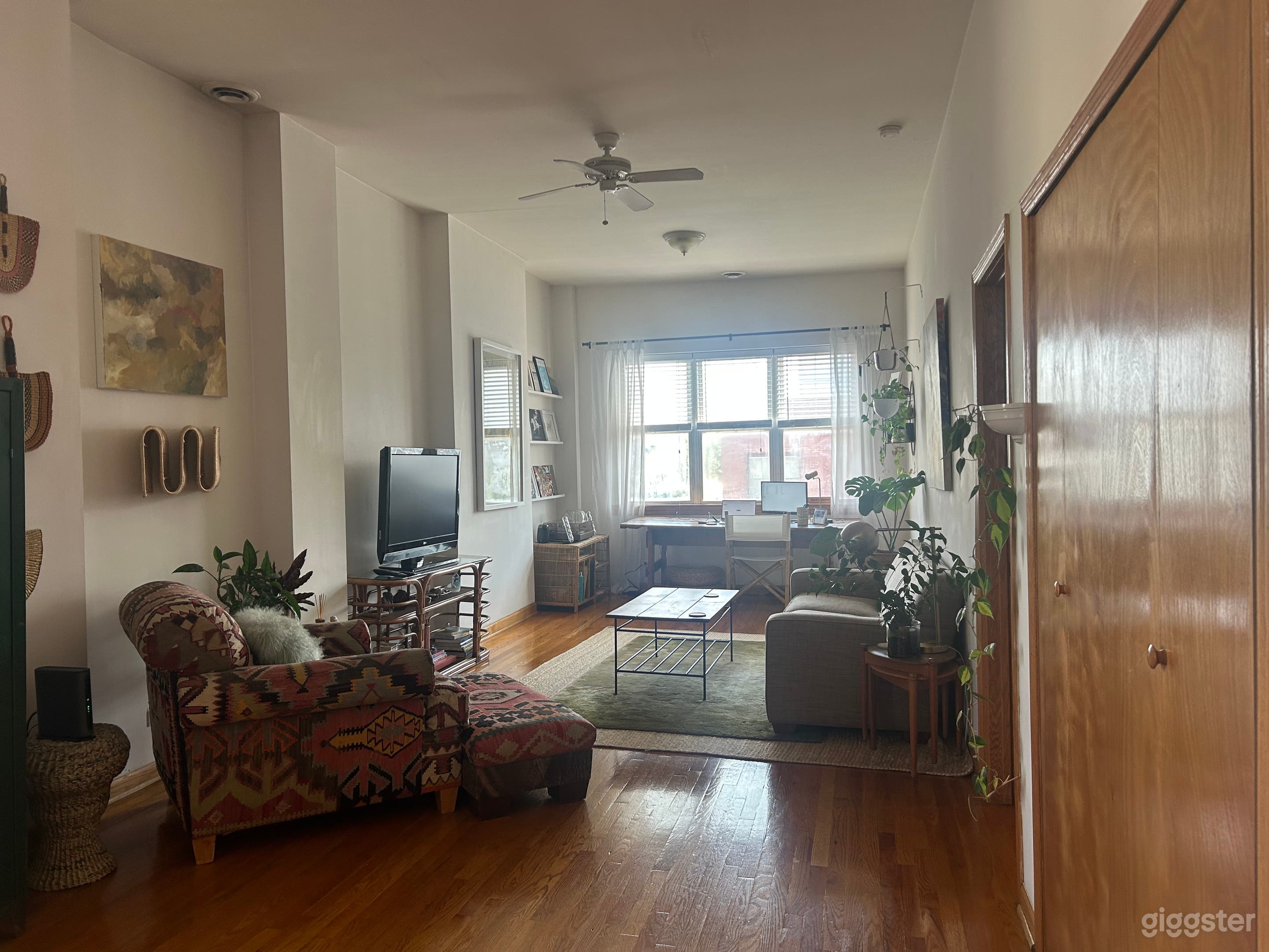 Boho City Apartment Photo 4