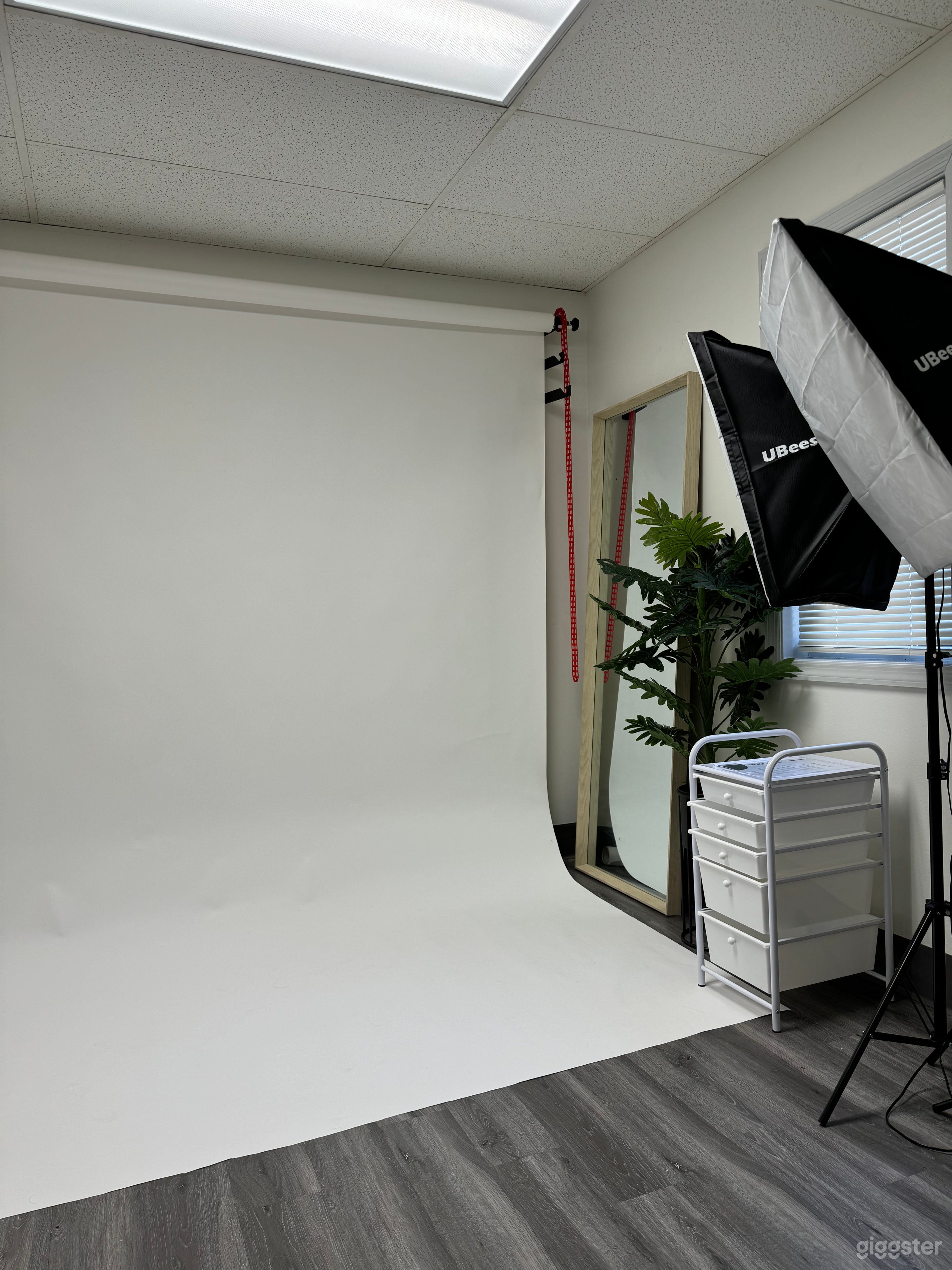 Private Photo/Creator Studio Photo 2