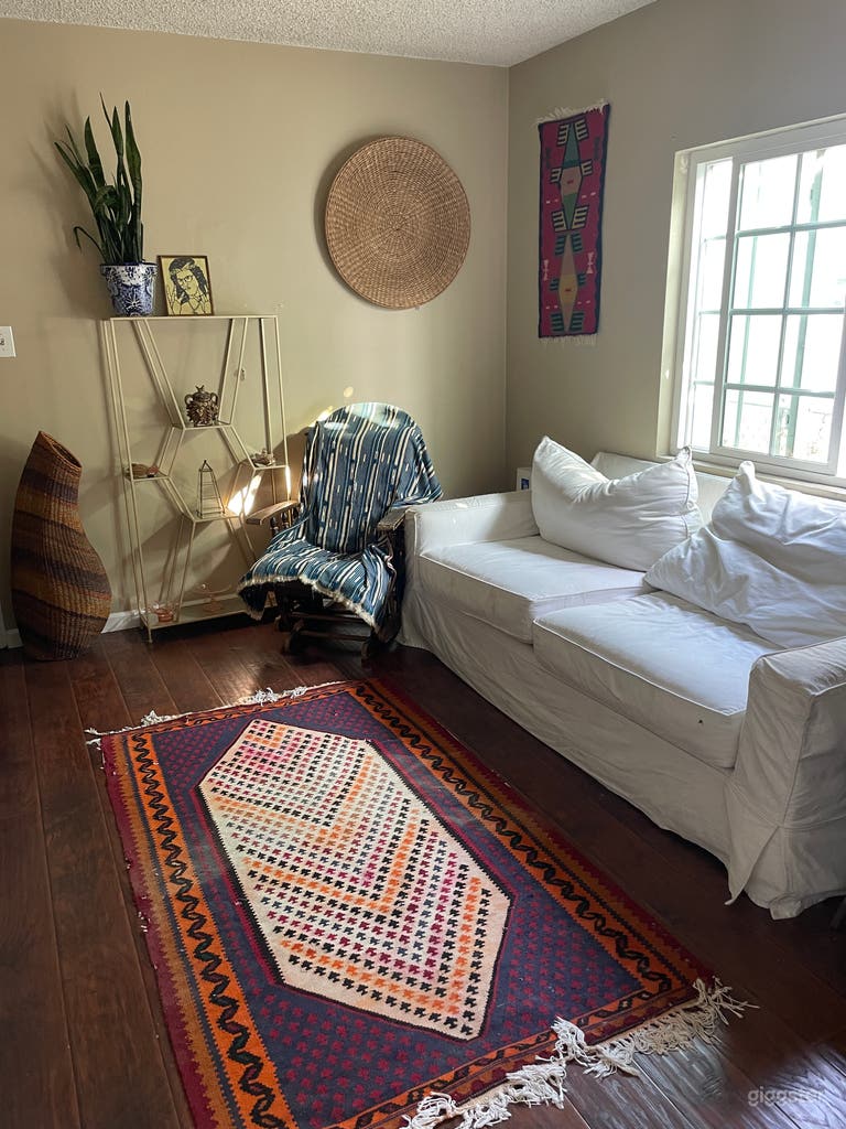  Den with additional seating and a television, can be used as dressing room, makeup room or green room. 