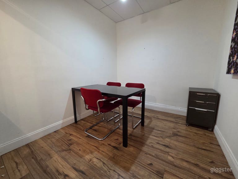  704-B: 3-Person Private Office in Midtown, New York City 