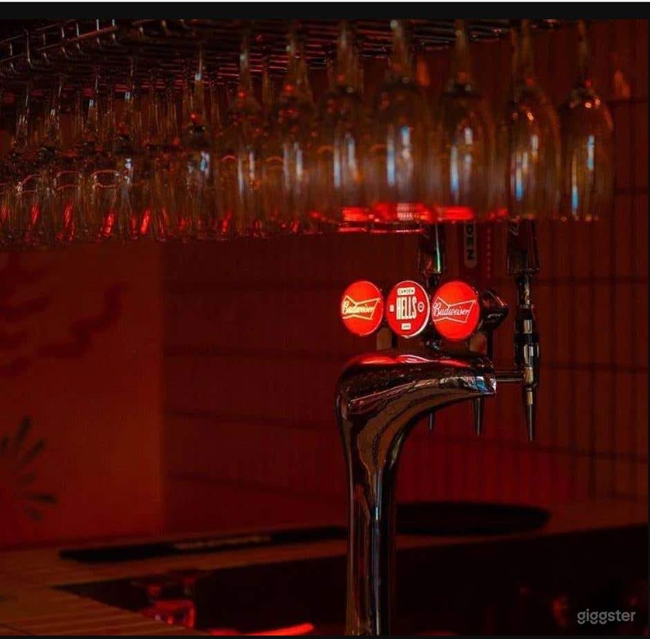 Cozy and relaxing Restaurant in Oxford Photo 3