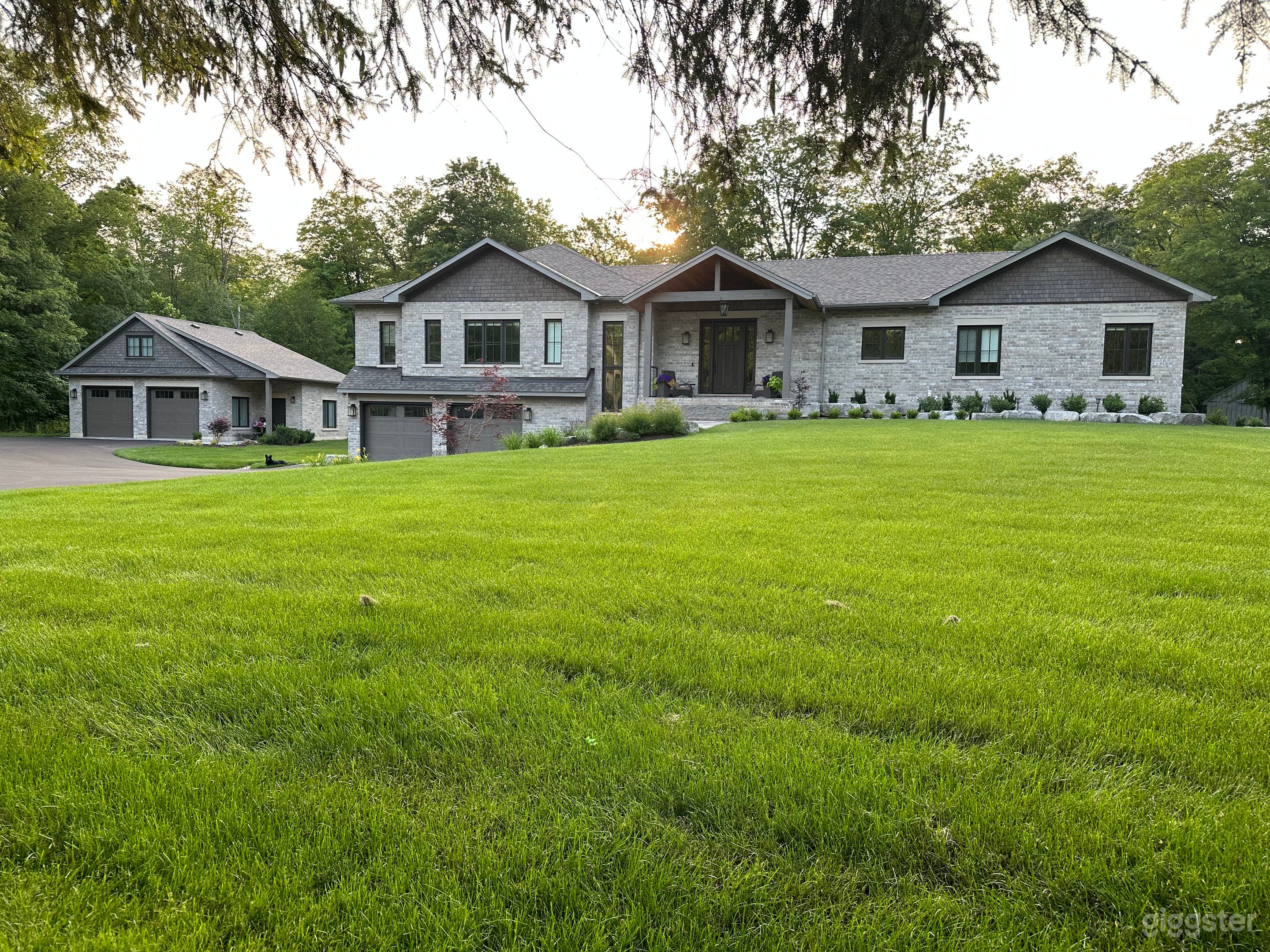 Picture of house  - main living area is on 1 floor (2750 sq ft) and finished walkout basement with another (2200 sf ft) finished space.  