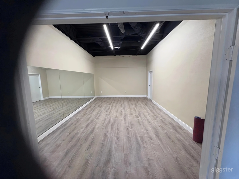  Estudio Versátil: Yoga, Baile, Meditación y Sesiones 