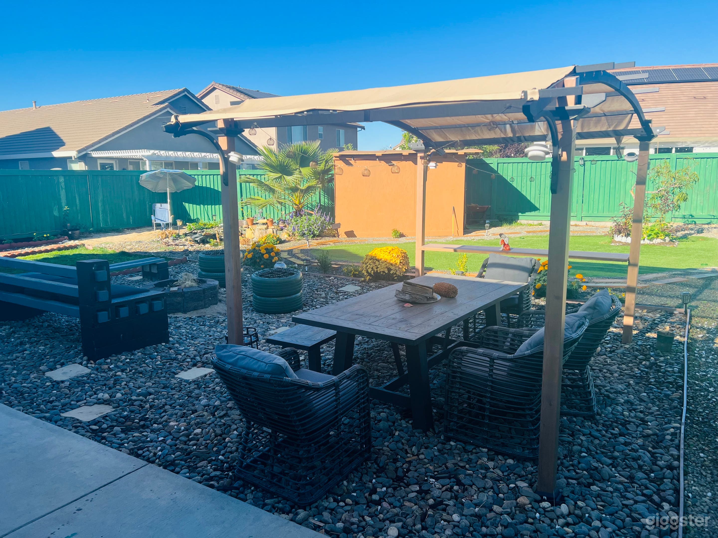 Chic Haven: A Captivating Canvas for Events Photo 3