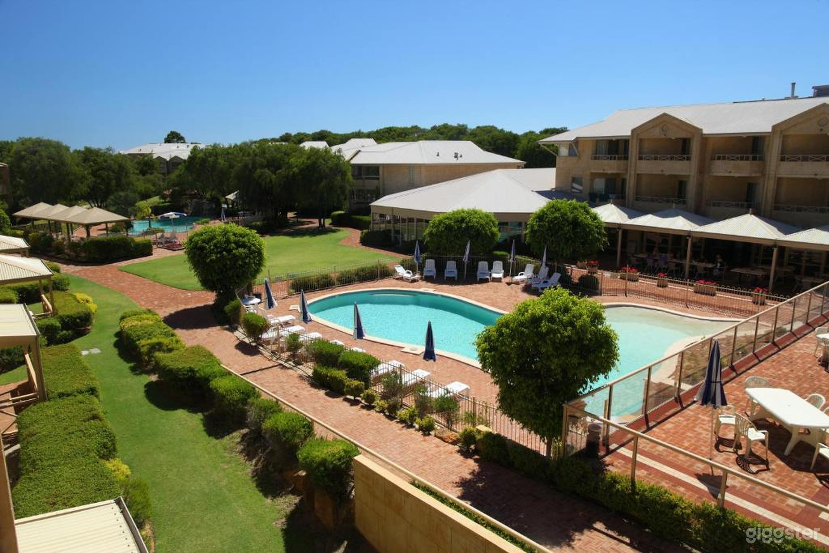 Outdoor Swimming Pool 1 Photo 3