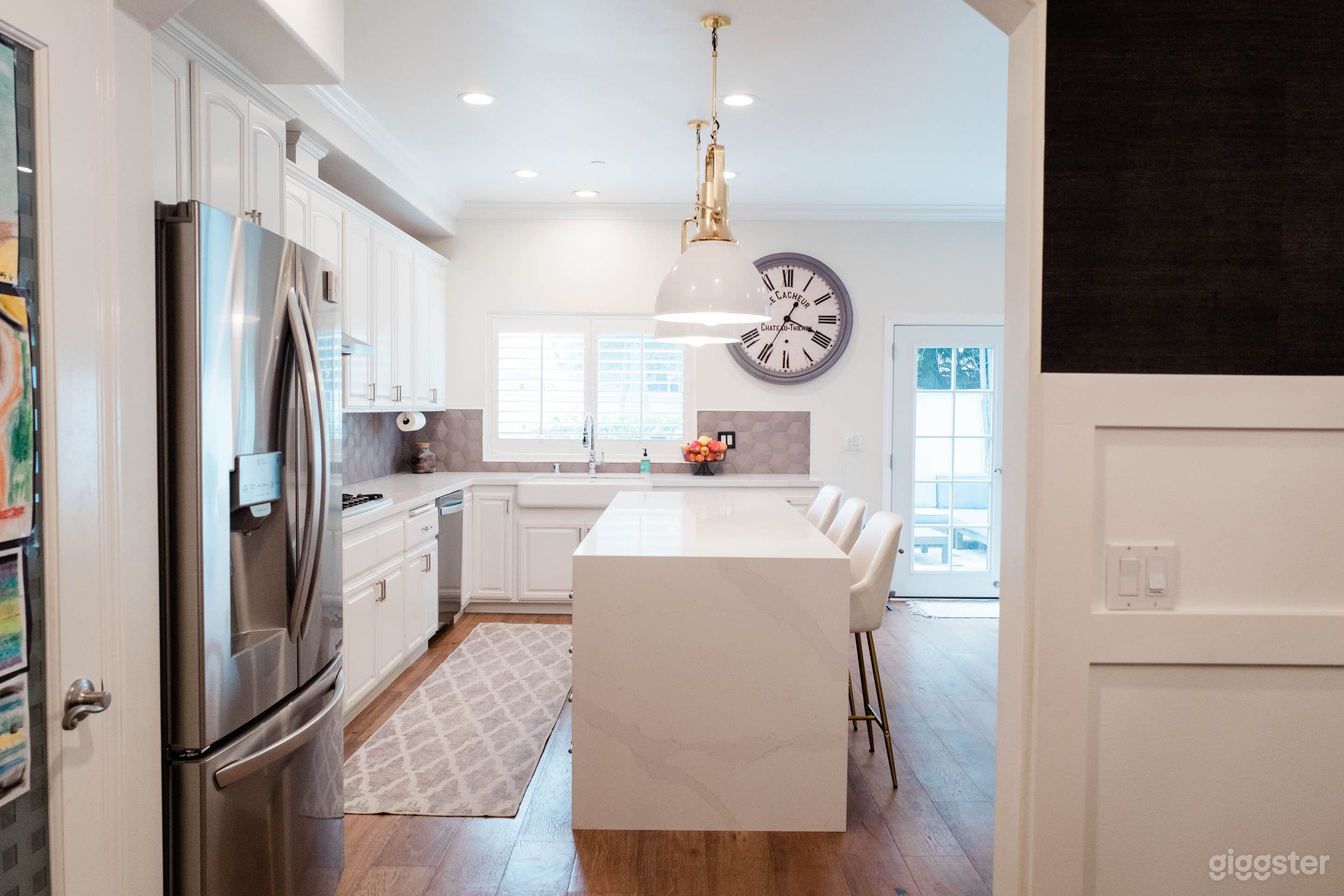 Bright 3-Story Home in Redondo Beach Photo 1