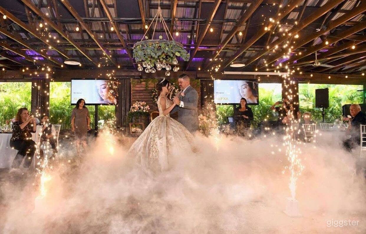 Indoor Area Old Barn Photo 4