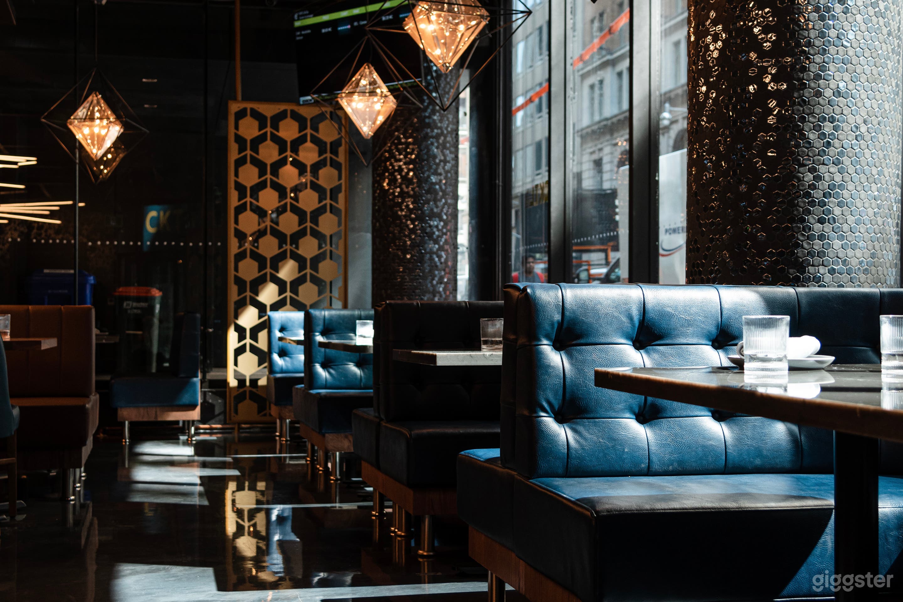 Stock Market-Themed Cocktail Lounge/Restaurant Photo 2